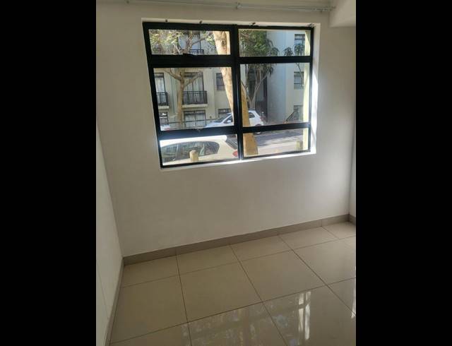 2 BEDROOM APARTMENT FOR SALE IN UMHLANGA CENTRAL